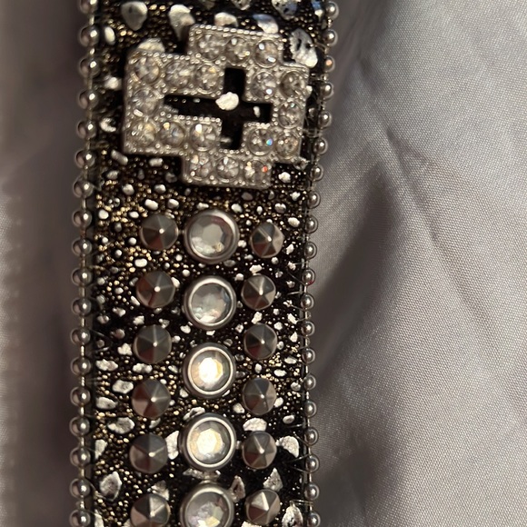 Headband-Black Distressed with Bezel Set Crystals & Silver Studs Western Bling - Picture 4 of 11